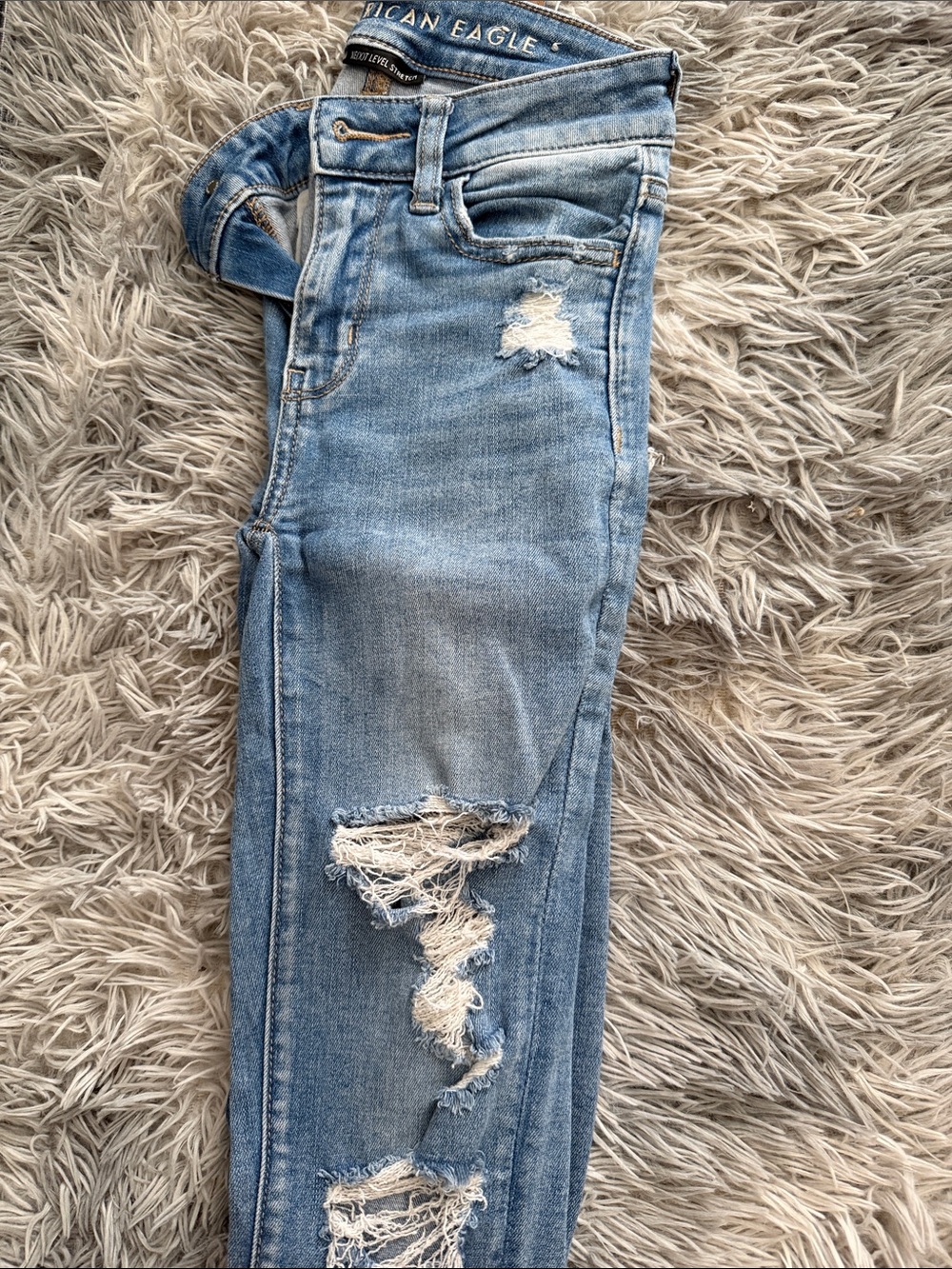 American Eagle Outfitters Light Wash Distressed Skinny Jeans